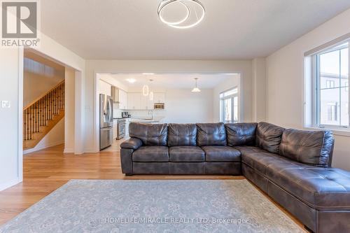96 Bellhouse Avenue, Brantford, ON - Indoor Photo Showing Living Room