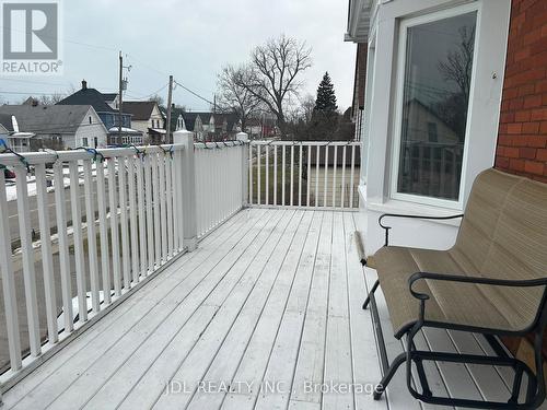 30 Phipps Street, Fort Erie, ON - Outdoor With Deck Patio Veranda With Exterior