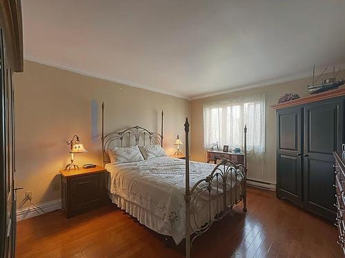 Chambre Ã  coucher principale - 161 Rue Marguerite-Bertaud, Boucherville, QC - Indoor Photo Showing Bedroom