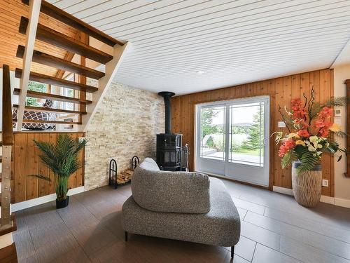 Autre - 33 Ch. Du Bois-Dormant, Saint-Donat, QC - Indoor With Fireplace