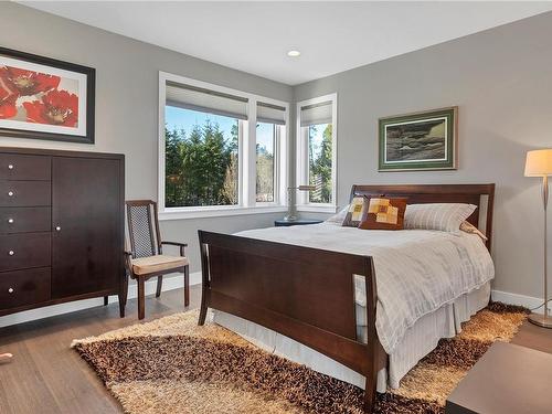 865 Timberline Dr, Campbell River, BC - Indoor Photo Showing Bedroom