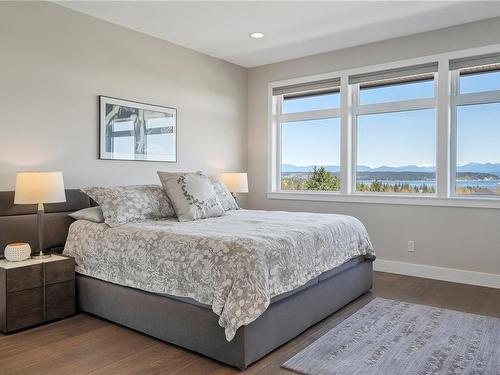 865 Timberline Dr, Campbell River, BC - Indoor Photo Showing Bedroom