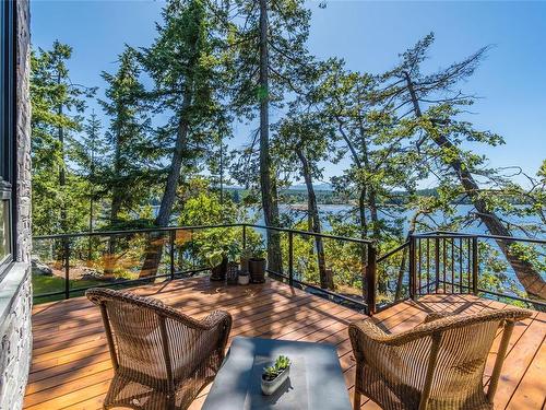 1735 Claudet Rd, Nanoose Bay, BC - Outdoor