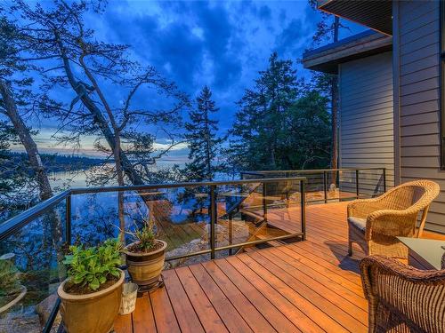 1735 Claudet Rd, Nanoose Bay, BC - Outdoor With Deck Patio Veranda