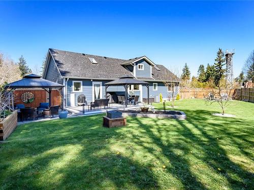 269 Spindrift Rd, Courtenay, BC - Outdoor With Deck Patio Veranda With Backyard
