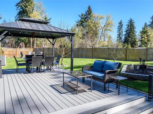 269 Spindrift Rd, Courtenay, BC - Outdoor With Deck Patio Veranda With Backyard