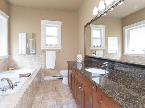 2081 Longspur Dr, Langford, BC - Indoor Photo Showing Bathroom