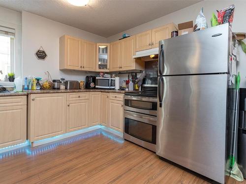 2081 Longspur Dr, Langford, BC - Indoor Photo Showing Kitchen
