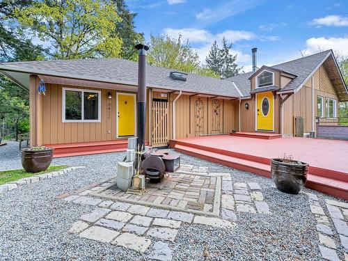 3013 Manzer Rd, Sooke, BC - Outdoor With Deck Patio Veranda With Exterior