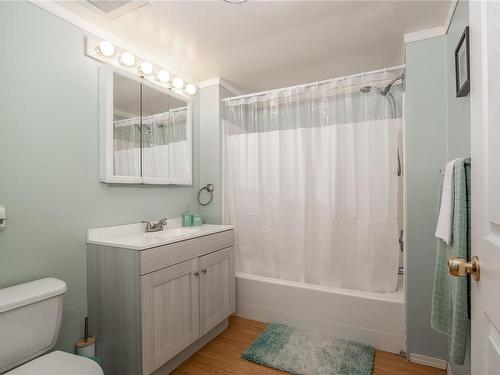 781 Cecil Blogg Dr, Colwood, BC - Indoor Photo Showing Bathroom