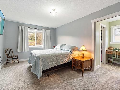 1424 Seaspray Blvd, Nanaimo, BC - Indoor Photo Showing Bedroom