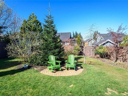 2055 Sussex Dr, Courtenay, BC - Outdoor
