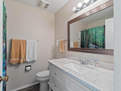 234 Monashee Place, Kamloops, BC - Indoor Photo Showing Bathroom