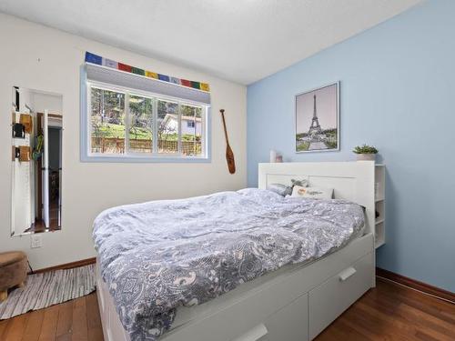 1299 Vaughn Place, Kamloops, BC - Indoor Photo Showing Bedroom