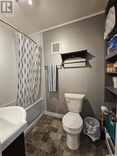 Klein Acreage, Saskatchewan Landing Rm No.167, SK - Indoor Photo Showing Bathroom