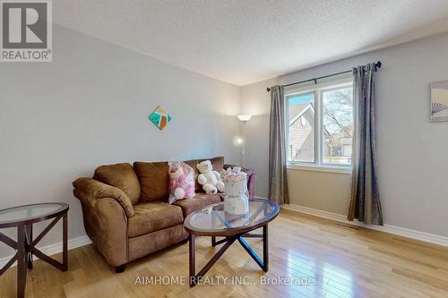 2502 Burnford Tr, Mississauga, ON - Indoor Photo Showing Living Room