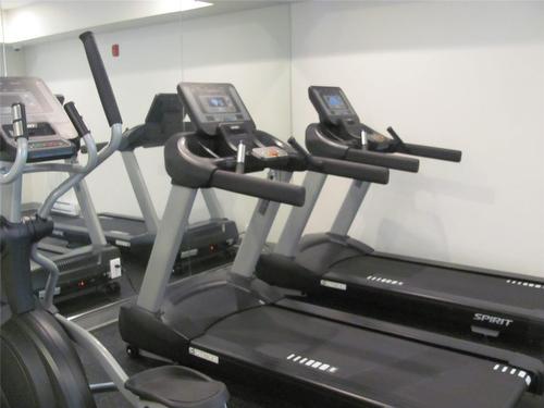 515-2555 Lakeshore Road, Vernon, BC - Indoor Photo Showing Gym Room