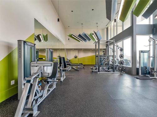 2505-1191 Sunset Drive, Kelowna, BC - Indoor Photo Showing Gym Room
