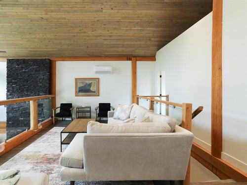 4-9995 Mcculloch Road, Kelowna, BC - Indoor Photo Showing Living Room With Fireplace