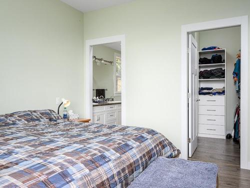 1-5720 Hartnell Road, Vernon, BC - Indoor Photo Showing Bedroom
