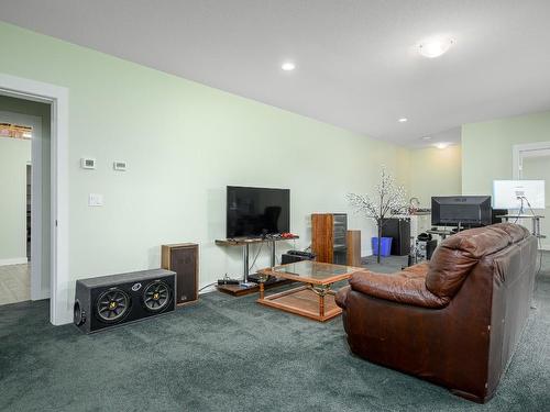1-5720 Hartnell Road, Vernon, BC - Indoor Photo Showing Other Room