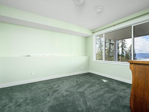1-5720 Hartnell Road, Vernon, BC - Indoor Photo Showing Other Room