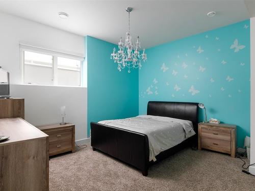 5342 Signet Crescent, Kelowna, BC - Indoor Photo Showing Bedroom