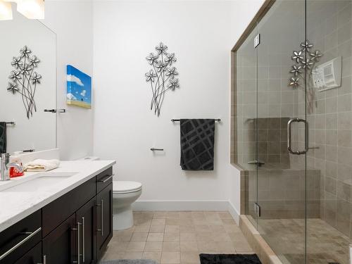 5342 Signet Crescent, Kelowna, BC - Indoor Photo Showing Bathroom