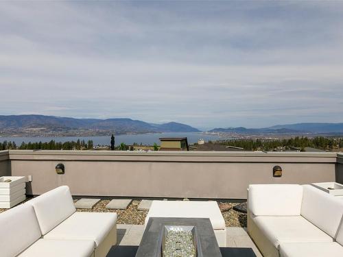 5342 Signet Crescent, Kelowna, BC - Outdoor With View