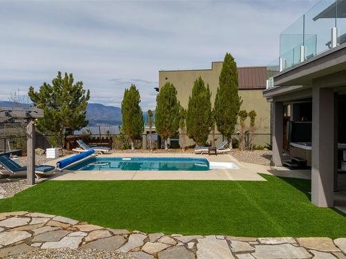 5342 Signet Crescent, Kelowna, BC - Outdoor With In Ground Pool With Backyard