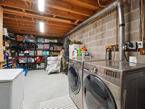 Laundry room - 157 Rue Beacon, Kirkland, QC 