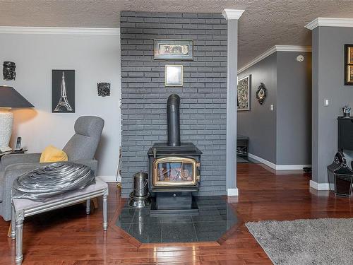 2281 Henlyn Dr, Sooke, BC - Indoor With Fireplace