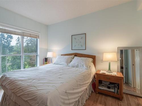 304-1400 Lynburne Pl, Langford, BC - Indoor Photo Showing Bedroom