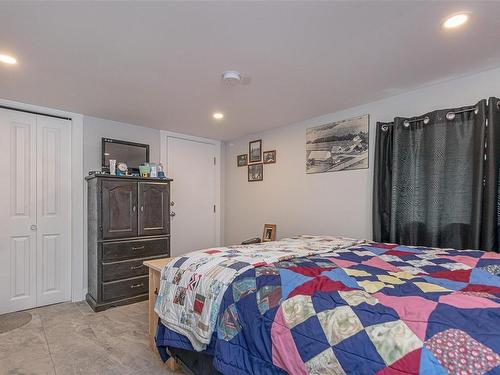 732 Terminal Ave South, Nanaimo, BC - Indoor Photo Showing Bedroom