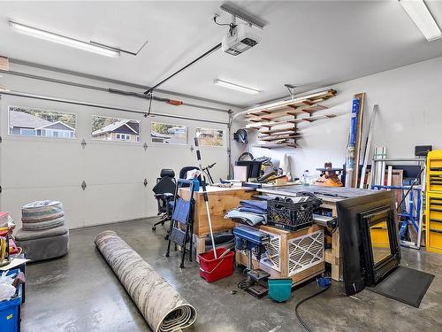 3437 Hopwood Pl, Colwood, BC - Indoor Photo Showing Garage