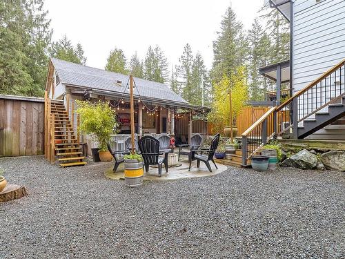 2065 Mable Rd, Shawnigan Lake, BC - Outdoor With Deck Patio Veranda