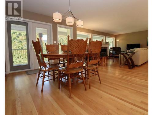 4830 Goodwin Road, Eagle Bay, BC - Indoor Photo Showing Dining Room
