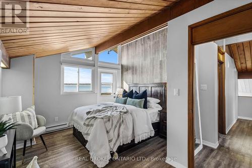 193 Snug Harbour Rd, Kawartha Lakes, ON - Indoor Photo Showing Bedroom