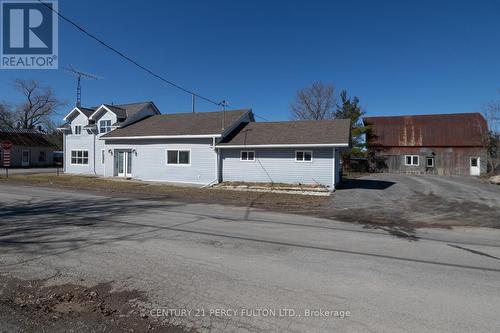 585 Westplain Rd, Greater Napanee, ON - Outdoor