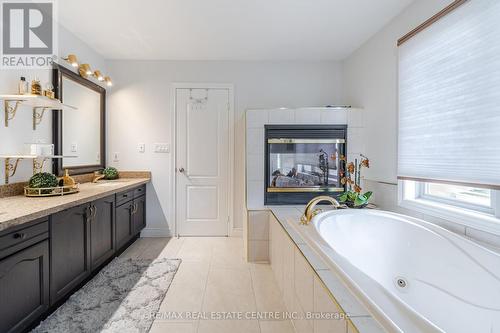 72 Southcreek Drive, Hamilton, ON - Indoor Photo Showing Bathroom