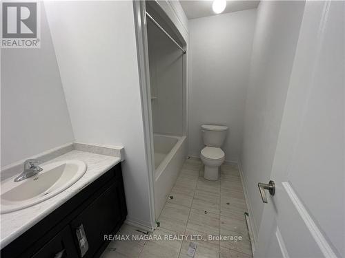 #53 -4552 Portage Rd, Niagara Falls, ON - Indoor Photo Showing Bathroom