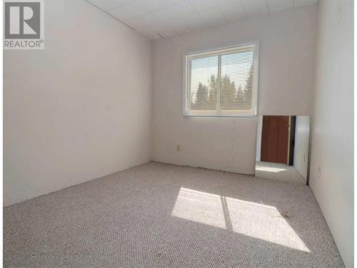 11 Mackenzie Road, Salmon Arm, BC - Indoor Photo Showing Other Room