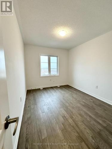3083 Travertine Drive, Oakville, ON - Indoor Photo Showing Other Room