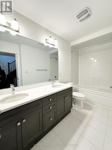 3083 Travertine Drive, Oakville, ON - Indoor Photo Showing Bathroom