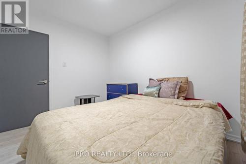 86 Sprucedale St, Highlands East, ON - Indoor Photo Showing Bedroom