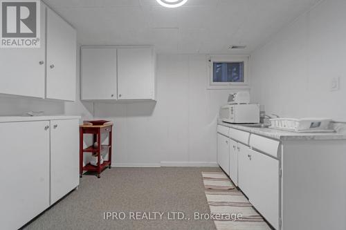 86 Sprucedale St, Highlands East, ON - Indoor Photo Showing Laundry Room