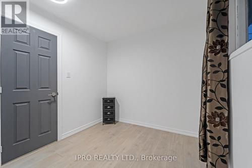 86 Sprucedale Street, Highlands East, ON - Indoor Photo Showing Other Room