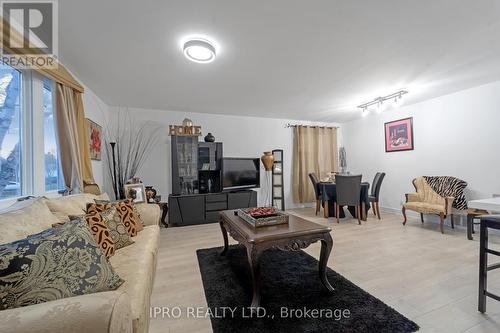 86 Sprucedale Street, Highlands East, ON - Indoor Photo Showing Living Room