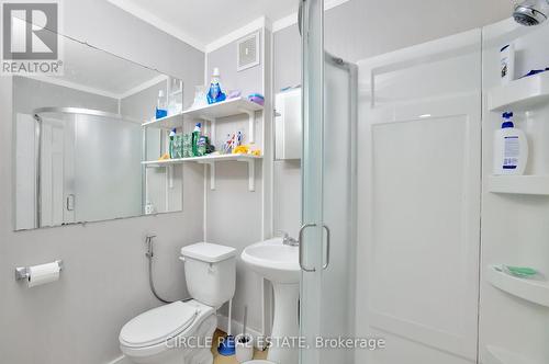 1160 - 1162 Richmond Street, Windsor, ON - Indoor Photo Showing Bathroom