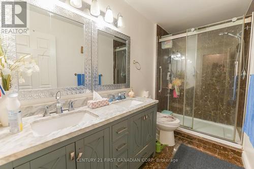 34 Ponderosa Crescent, London, ON - Indoor Photo Showing Bathroom